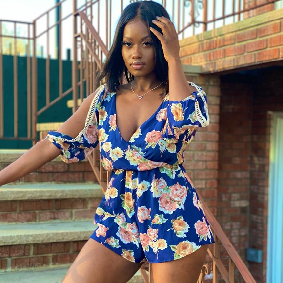 HELLO SPRING BLUE ROMPER ✨ - Picture 7 of 8